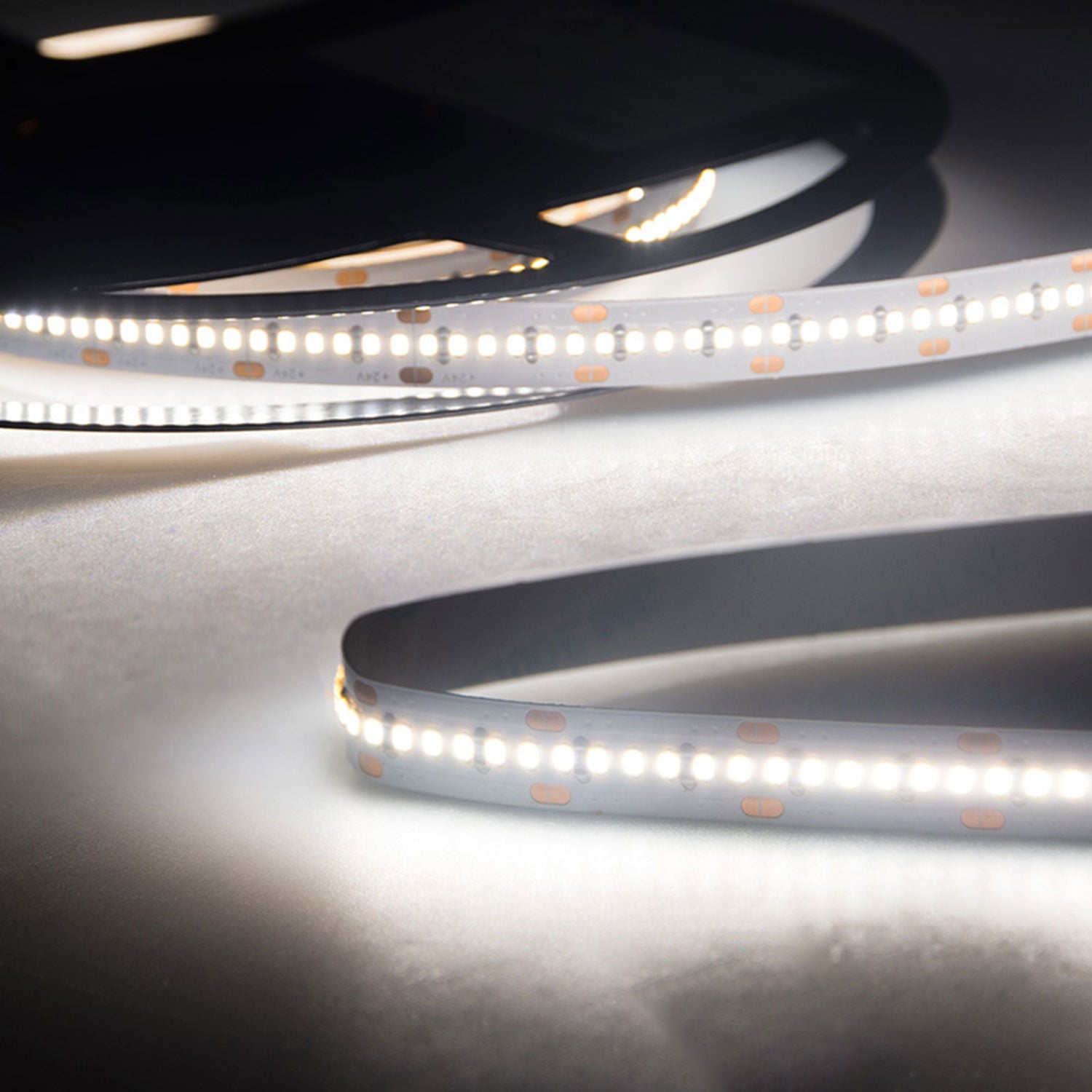 LED CRI942 Linear10 Flexband, 24V DC, 22W, IP20, 4200K, 20m Rolle, 300 LED/m
