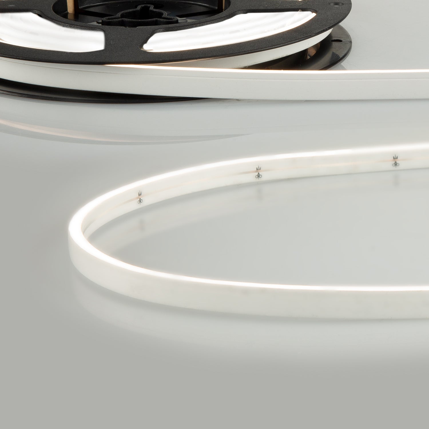 LED NEON940 Flexband B04H08, 24V DC, 10W, IP67, 4000K, 5m Rolle, 180 LED/m, inkl. Montageclips