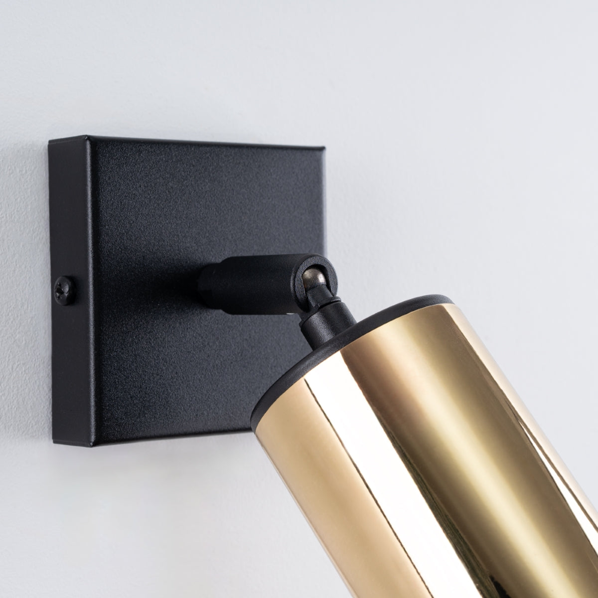Wandleuchte WINX schwarz & gold Sollux Lighting