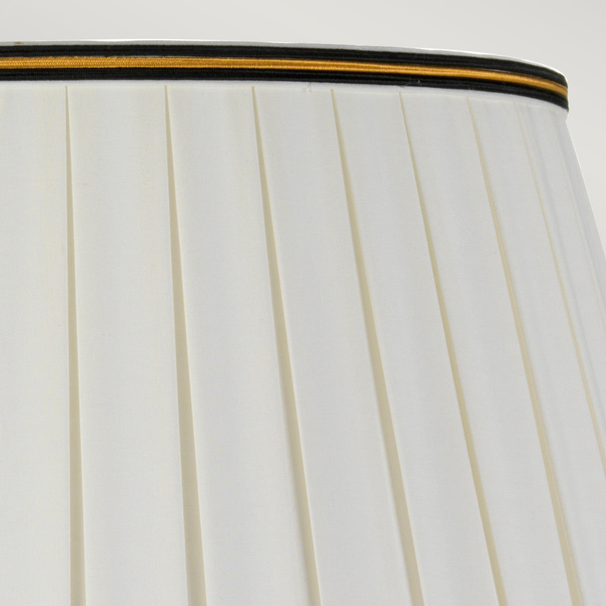 Tischleuchte Sashi (bronzefarben) 1x - Elstead Lighting