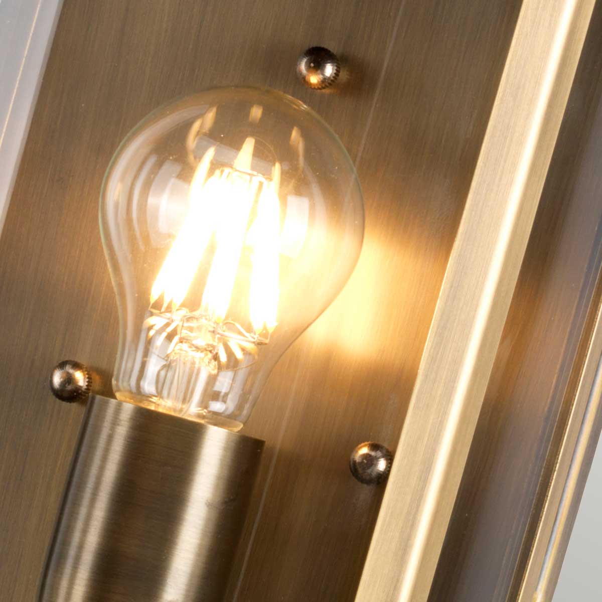 Außen-Wandleuchte Downing Street (messingfarben) 1x - Elstead Lighting