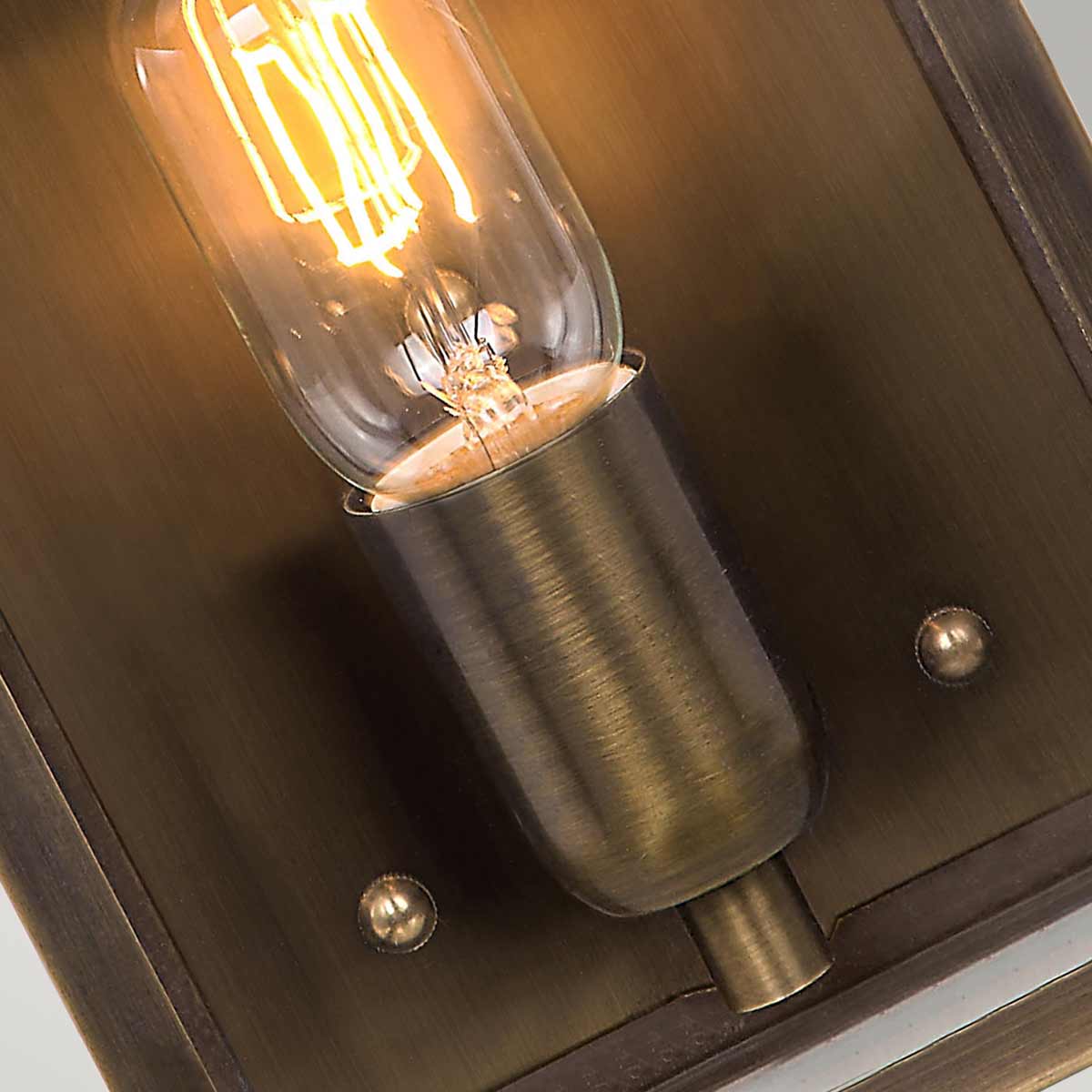 Außen-Wandleuchte Victoria (messingfarben) 1x - Elstead Lighting