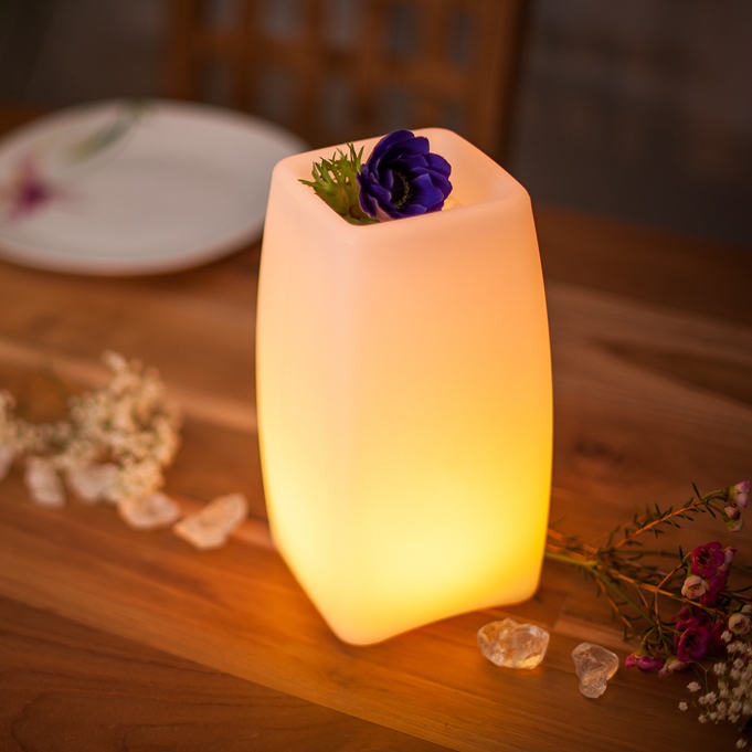 LED Tischleuchte STELE (13x23cm) – Akku – App-Steuerung