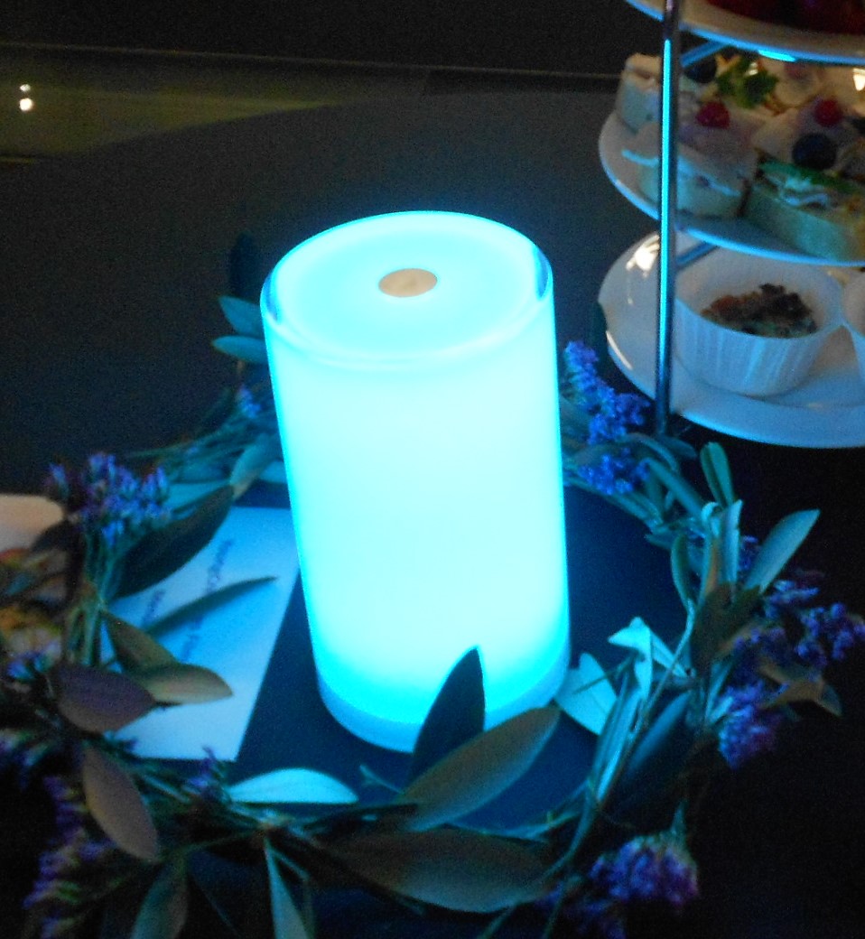LED Tischleuchte TUB (7x13cm) Acryl – Akku – App-Steuerung