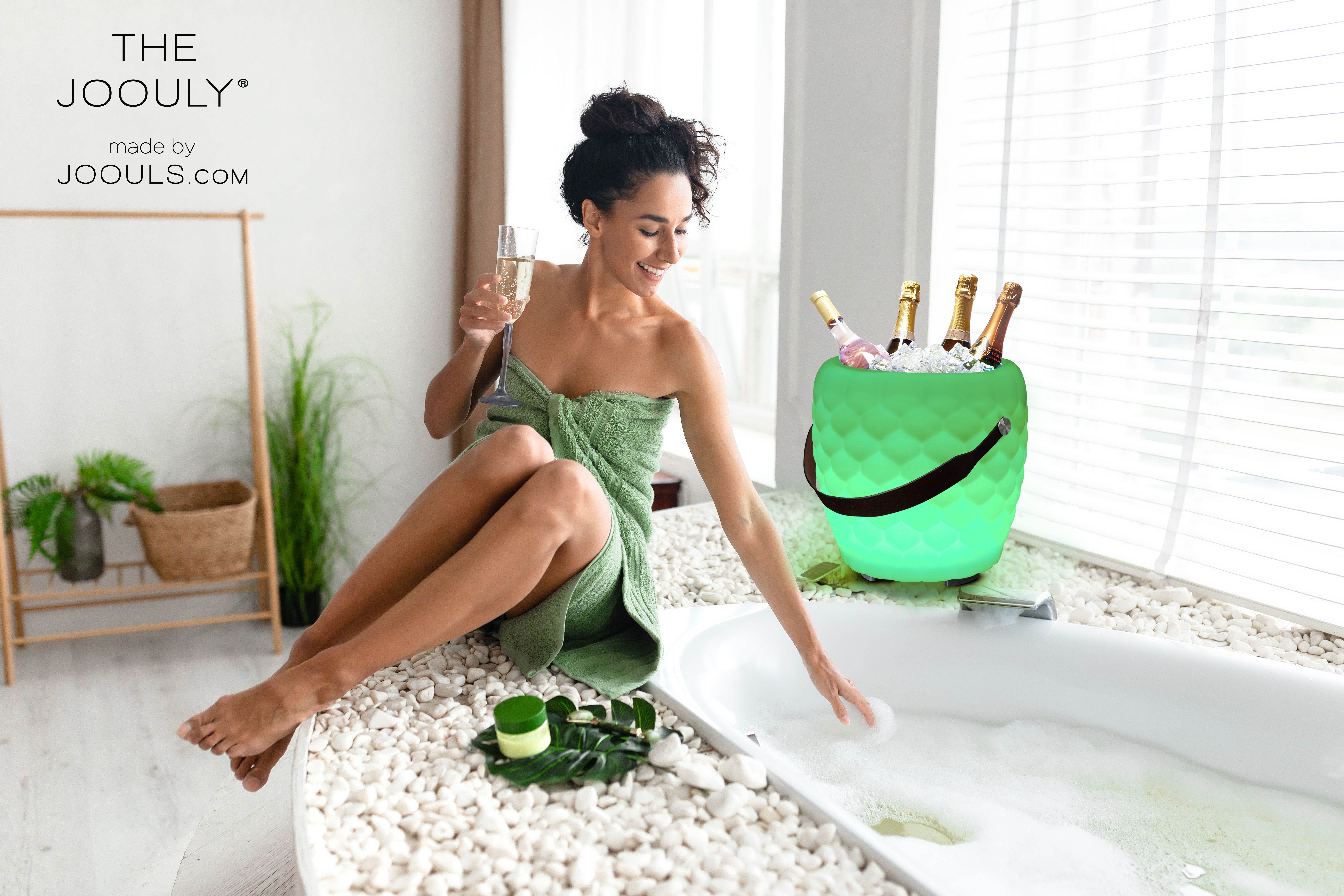 LED Bluetooth Lautsprecher mit Farbwechsel - Flaschenkühler JOOULY Limited BOWL M