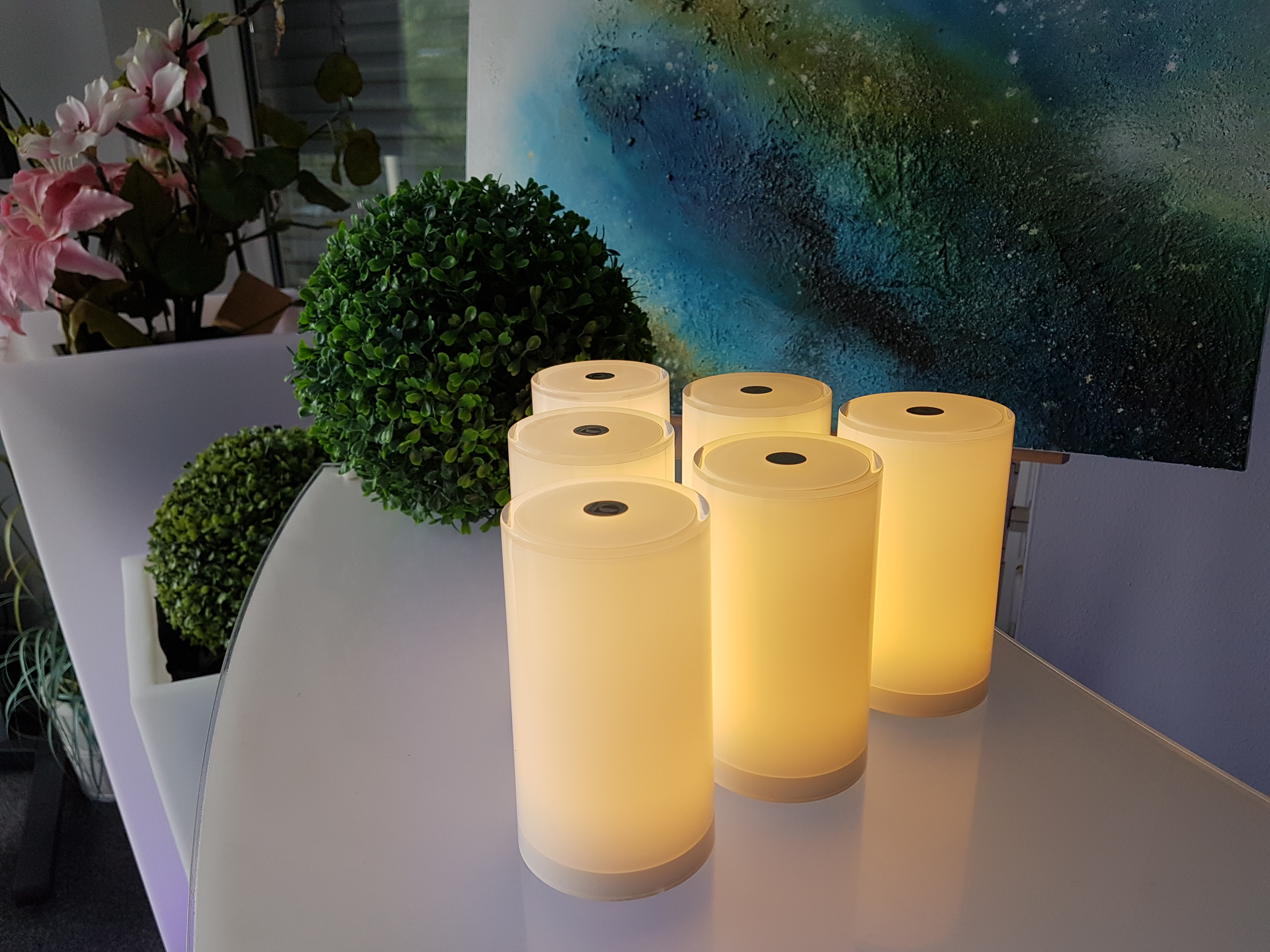 LED Tischleuchte TUB 6er-Pack (7x13cm) Acryl – Akku – App-Steuerung
